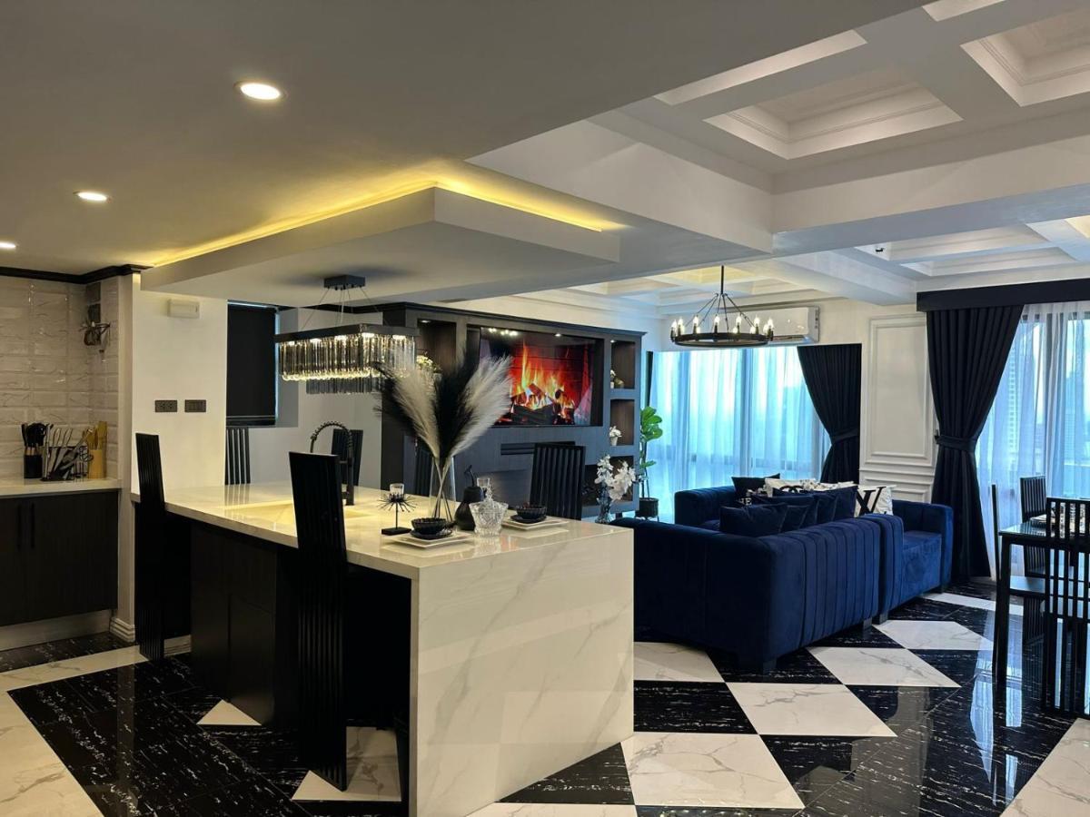 Hidden Gem at Makati Apartment Manila Bagian luar foto