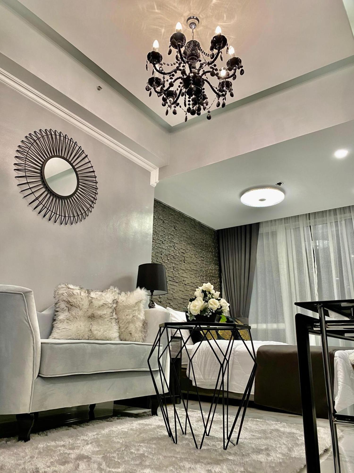 Hidden Gem at Makati Apartment Manila Bagian luar foto
