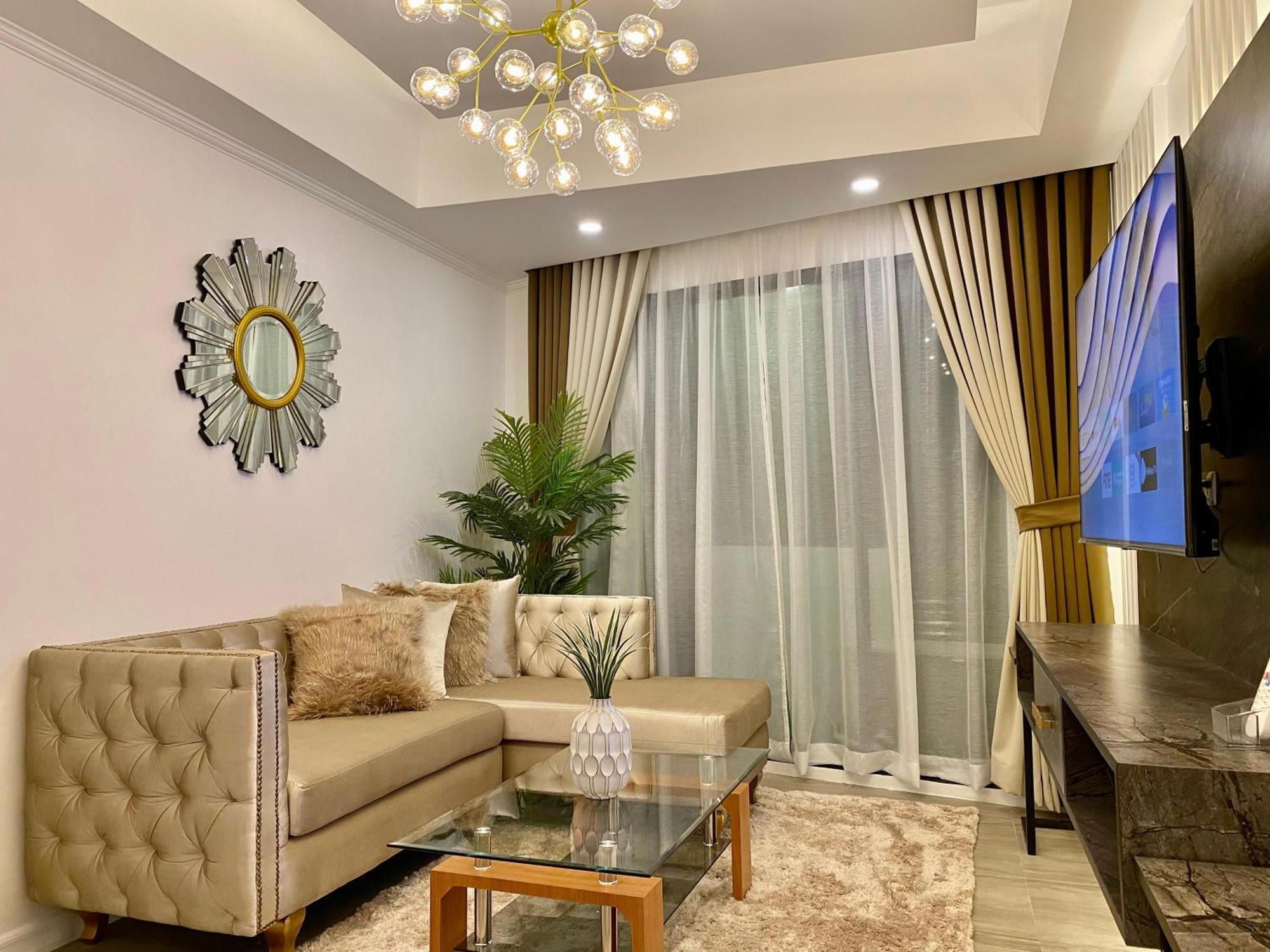 Hidden Gem at Makati Apartment Manila Bagian luar foto